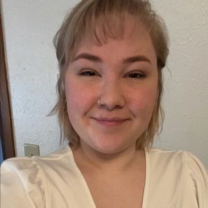 Meet your Posher, Mandy